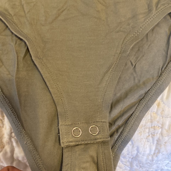 TORRID SUPER SOFT SAGE GREEN CRISSCROSS BODYSUIT 5X - Picture 8 of 9